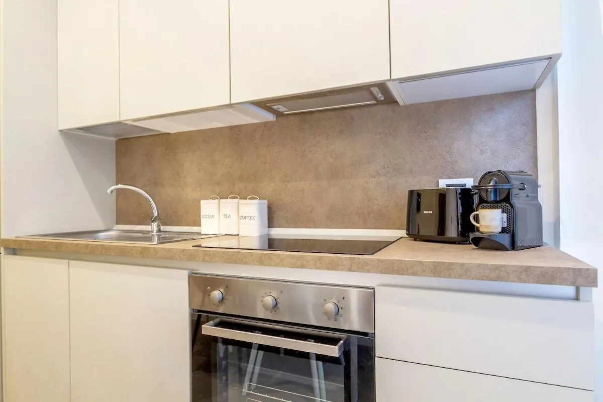 公寓 Duomo Centrale Stylish Double Suite Near Metro 米兰 意大利