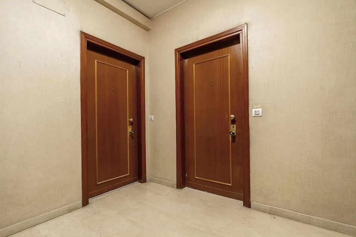 公寓 Duomo Centrale Stylish Double Suite Near Metro 米兰