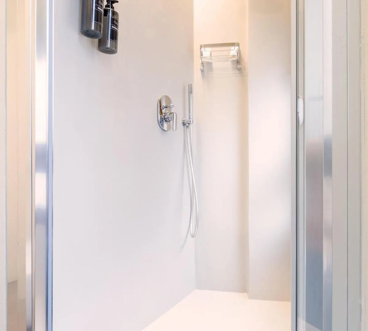 Duomo Centrale Stylish Double Suite Near Metro 米兰 公寓
