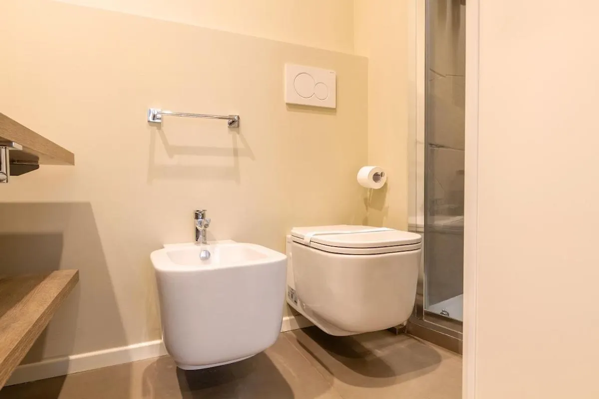 Duomo Centrale Stylish Double Suite Near Metro 米兰 公寓