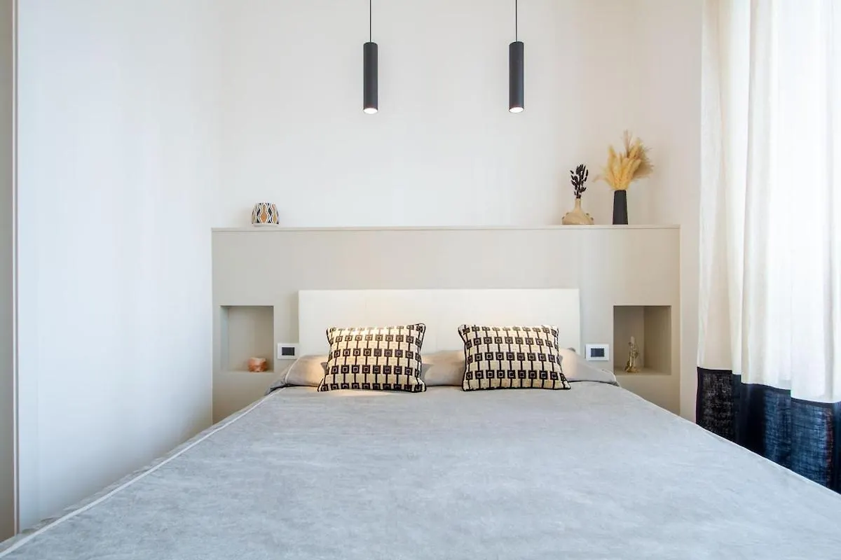 Duomo Centrale Stylish Double Suite Near Metro 米兰 公寓